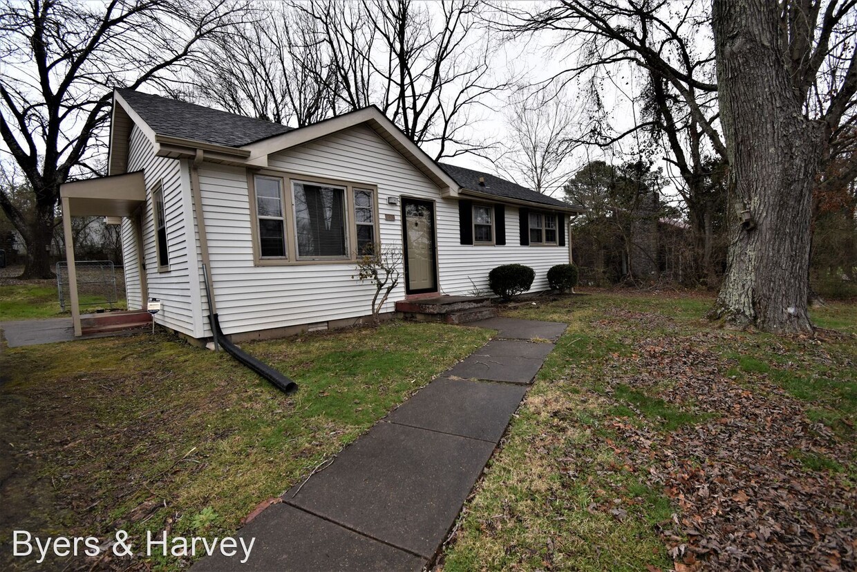 Primary Photo - 3 br, 2 bath House - 2309 Old Ashland City...