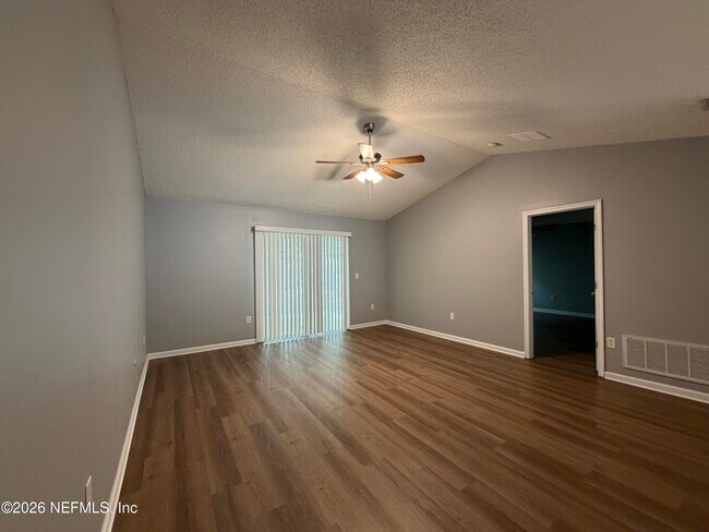 Foto del edificio - 2716 Secret Harbor Dr