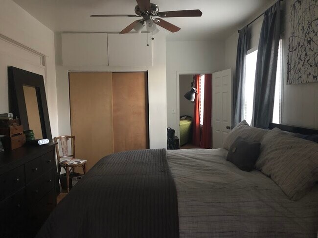 Bedroom - 1304 W Kiowa St