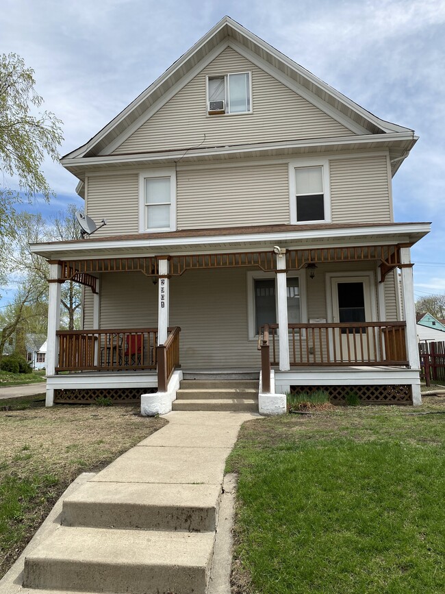 Building Photo - 2901 28th Ave S