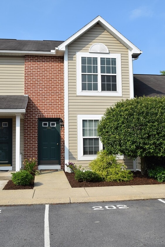 202 Pebble Ln, Bellefonte, PA 16823 Townhome Rentals in Bellefonte PA