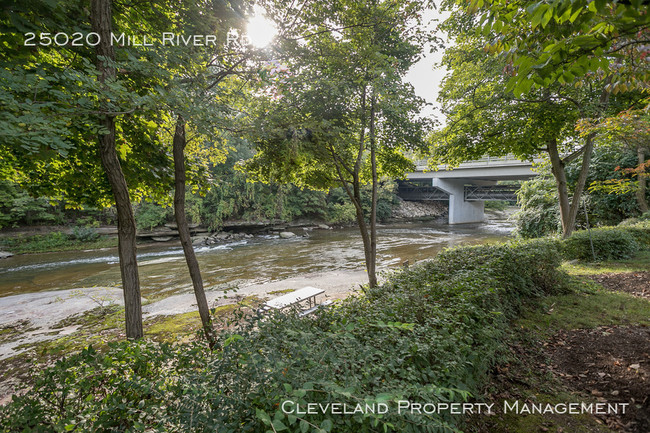 Building Photo - Mill River Condo