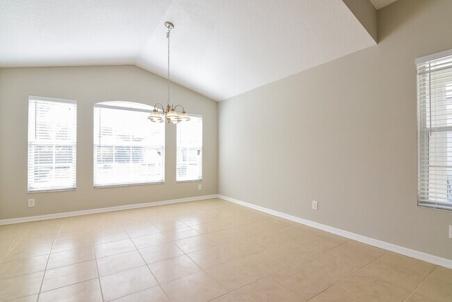 Building Photo - 622 Wave Crest Cir