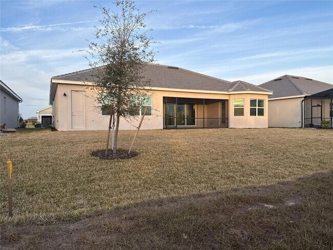 Foto del edificio - 7796 Lakes Edge Ln