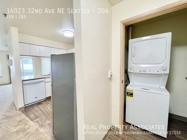 Building Photo - 14023 32nd Ave NE