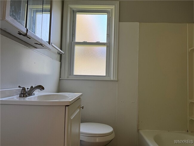 Foto del edificio - 3445 Wallace Dr