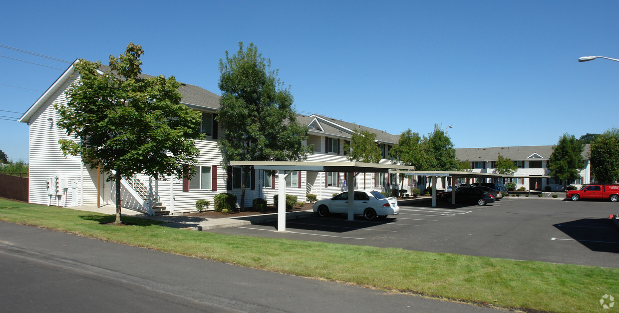 Foto principal - Columbia Village Apartments