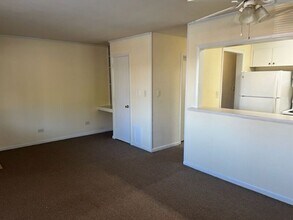 Building Photo - 2121 Angus Rd