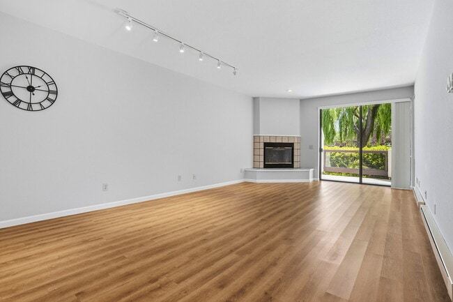 Building Photo - 108 Shorebird Cir