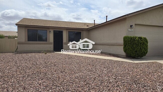 Building Photo - 1741 W Ransom Oaks Dr