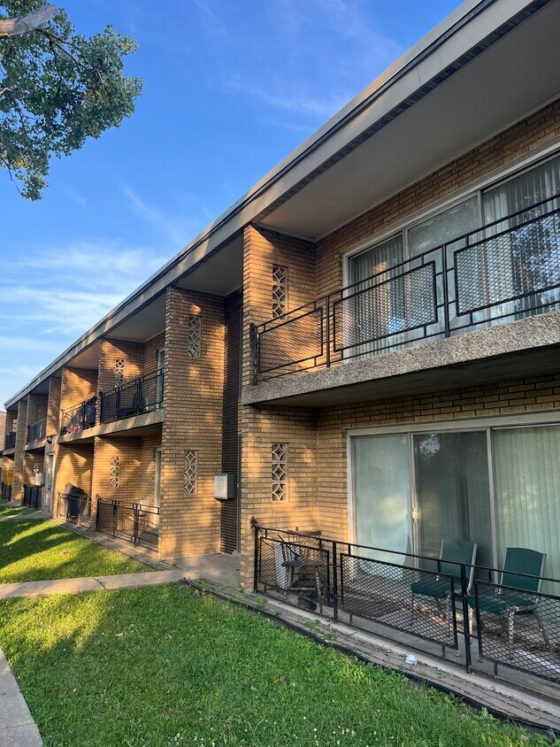 Foto principal - 3125 W 79th St