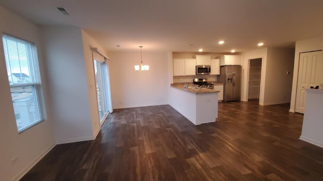 Building Photo - 192 Goldenrod Dr