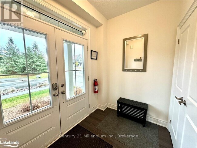 Building Photo - 171 Snowbridge Way