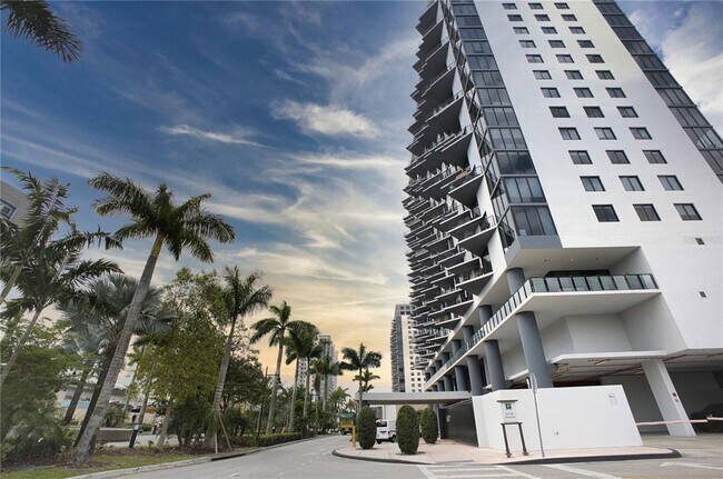 Foto del edificio - 5300 NW 85th Ave