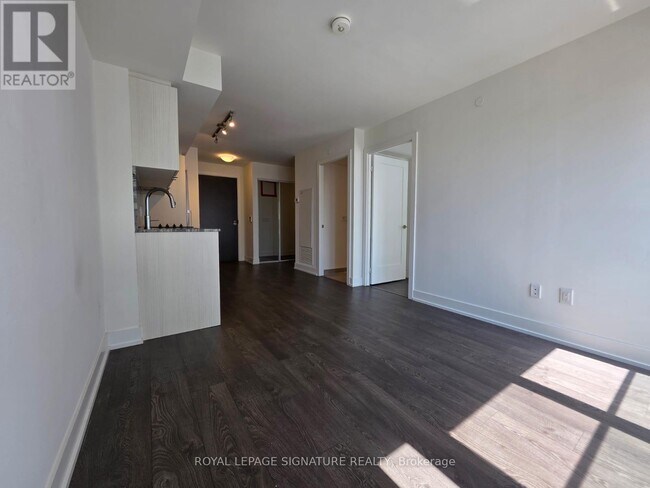 Building Photo - 5 Mabelle Ave
