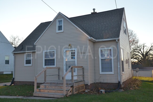 Foto del edificio - 1229 Oakland Rd NE