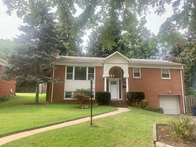 Building Photo - 5001 Alta Vista Rd