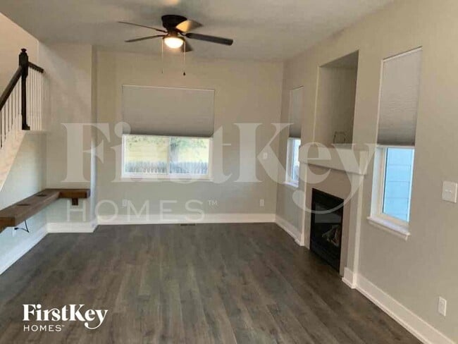 Building Photo - 6871 Kasson Dr