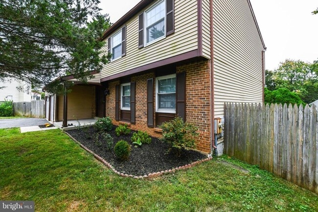Building Photo - 8100 Irwell Ct