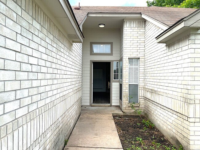 Foto del edificio - 2115 Rosemary Ln