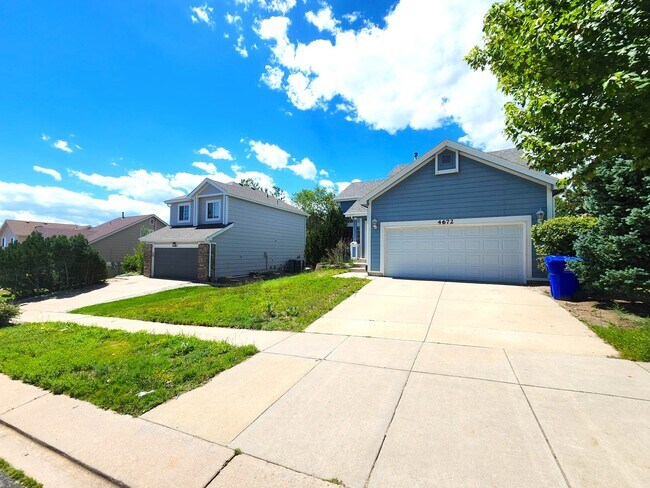 Foto del edificio - 4672 Saddle Ridge Dr