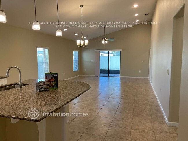 Building Photo - 4220 Harvest Cir
