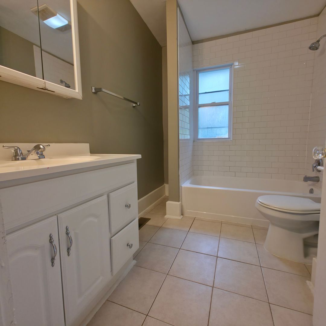 3314 Altamont Rd Cleveland, OH 44118 – photo 5