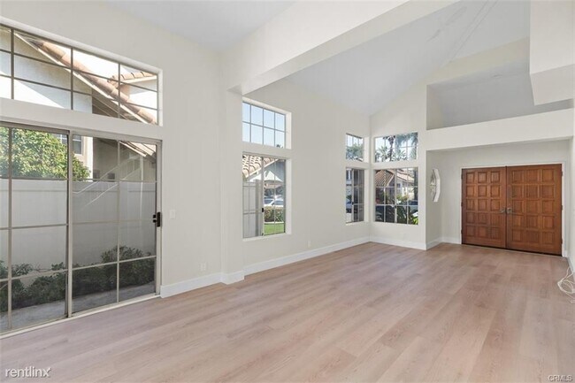 Building Photo - 4 br, 3 bath House - 26371 Eva St