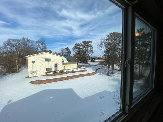 Building Photo - 2447 Main St S