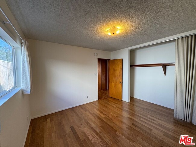 Building Photo - 4168 Brunswick Ave