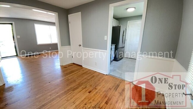 Building Photo - Beautiful 3 Bedroom 2 Bathroom in Kansas City