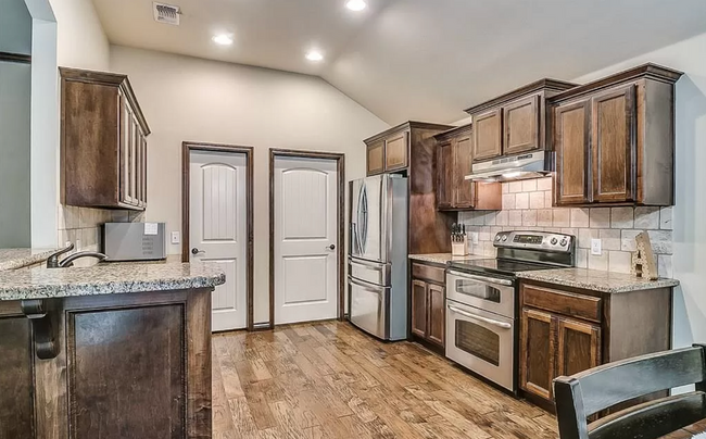 Building Photo - (3) Bed/(2) Bath in Red Canyon Ranch Avail...
