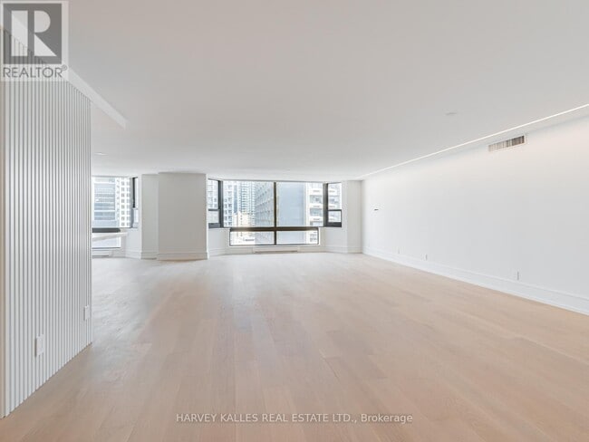Building Photo - 1166 Bay St.
