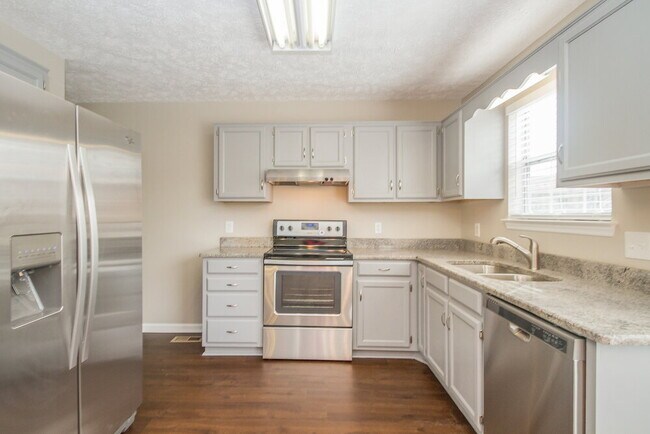 Building Photo - 6005 Bradford Hills Dr