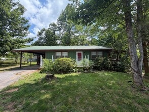 Building Photo - 6 Jefferson Cir