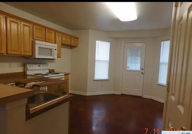 Building Photo - 3131 Douglas Fir Dr
