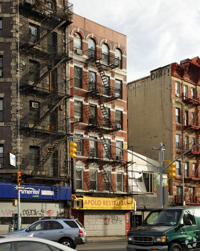 Building Photo - 168 1/2 Delancey St