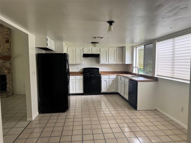 Foto del edificio - 7307 Ferndale Cir