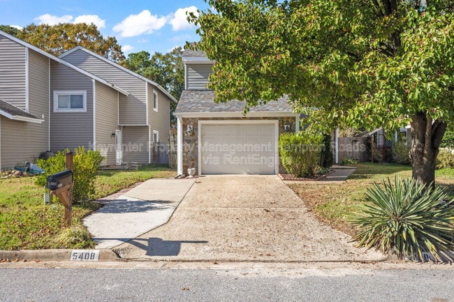 Foto del edificio - 5408 Chatham Lake Dr