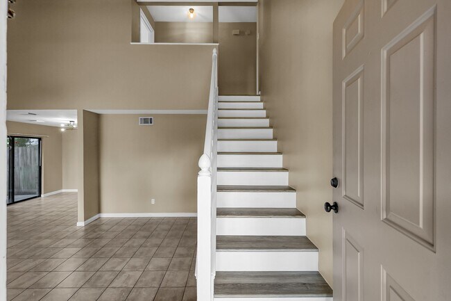 Foto del edificio - 16906 Timberwork Rd