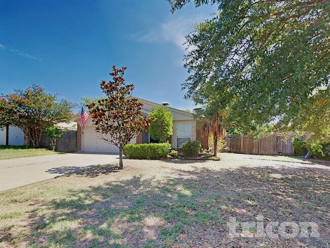 Foto del edificio - 609 S Walnut Creek Dr