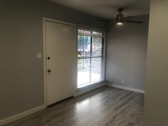 Building Photo - 612 Pico Blvd