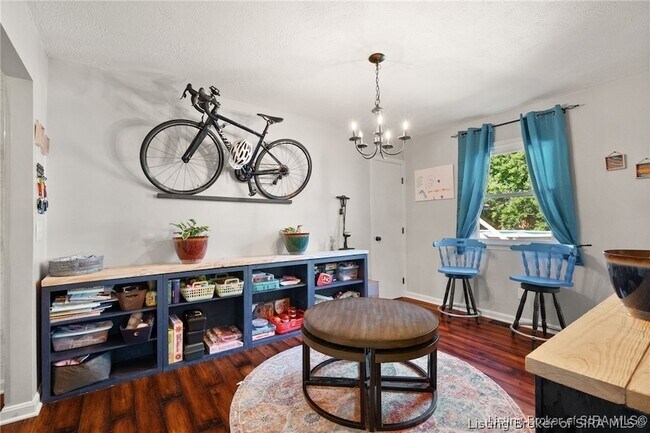 Foto del edificio - 917 Brentwood Ct