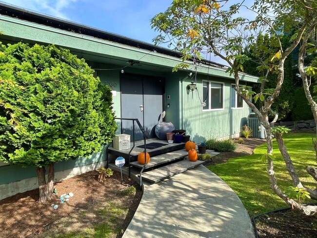 Building Photo - 3030 NW 95th St