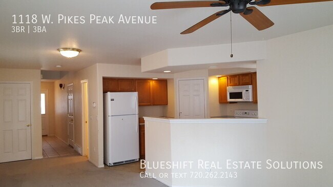 Building Photo - Very nice town home on west side....
