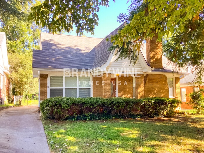 Primary Photo - 1351 Jefferson Ave