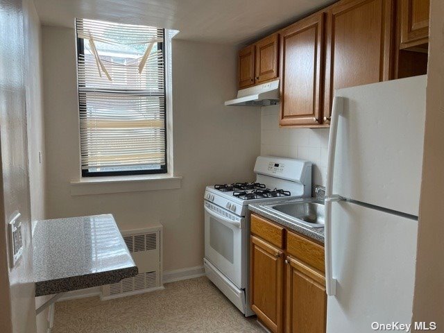 Building Photo - 631 Beach 9th St