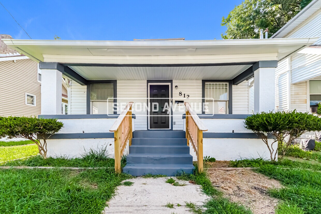 Primary Photo - 812 Sutcliffe Ave