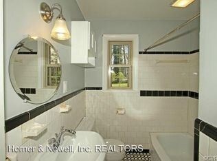 Building Photo - 4 br, 2 bath House - 905 Greenway Lane