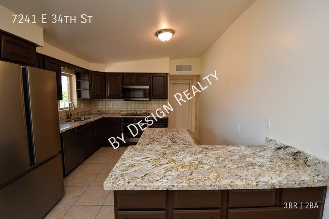 Foto del edificio - Beautifully Remodeled East Side 3 Bed 2 Ba...